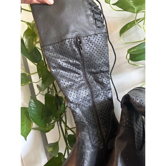 Black Perforated Mid-Calf Boots with Lace-Up Back – EU 40 - Picture 7 of 12